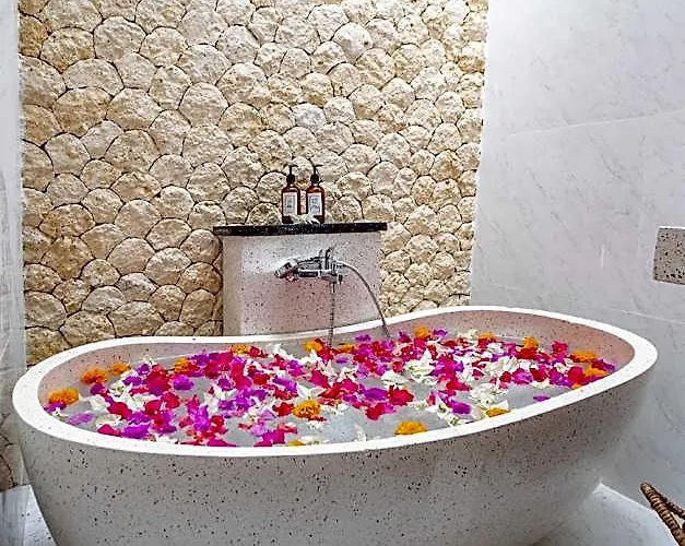 A12- Private In Seminyak-big Pool | New ホテル